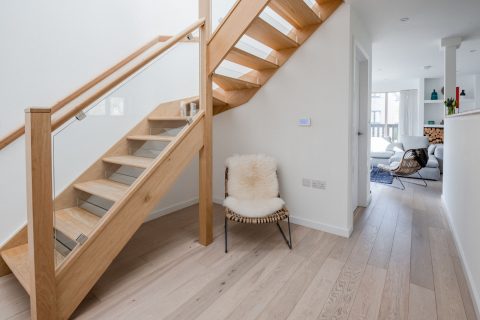 Stay at Fiztroy Lodge - Sandy Acres
